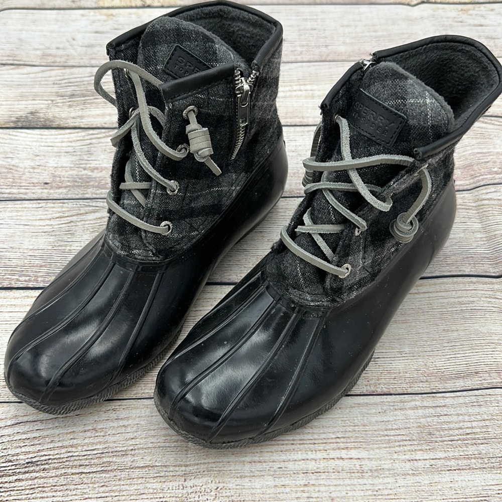 Sperry Grey Plaid Duck Boots Size 7.5